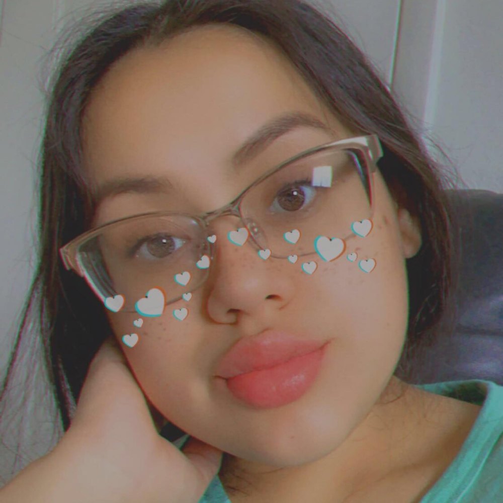 Meet your Posher, Lorena